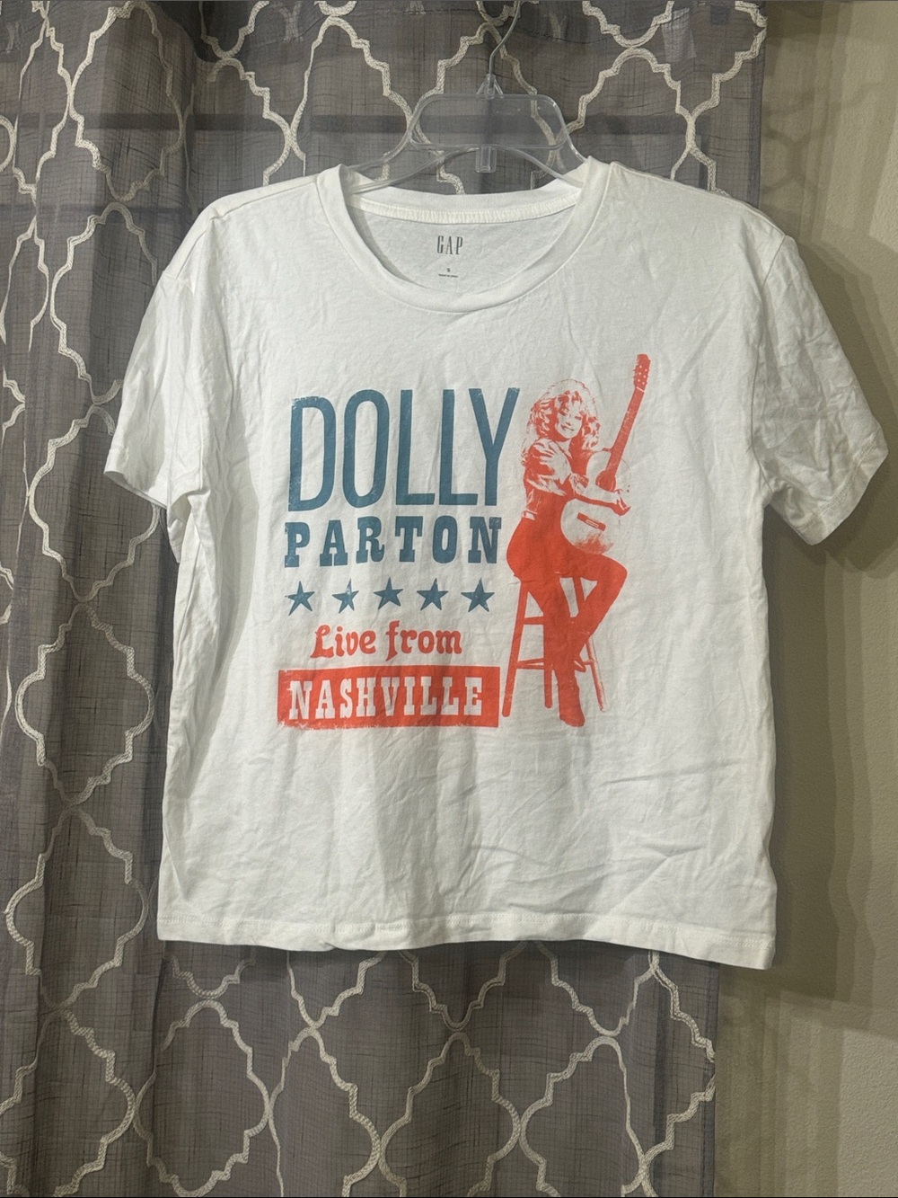 GAP Dolly Parton Graphic T-shirt size Small